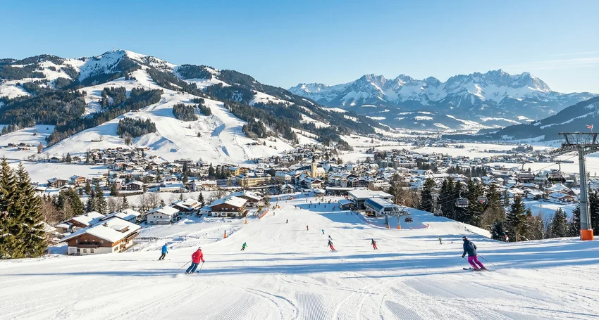 Ski Schools in Kitzbuhel: A Complete Guide to Lessons & Instructors