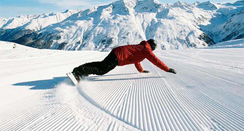 Snowboard Carving Tips: How to Improve Your Turns